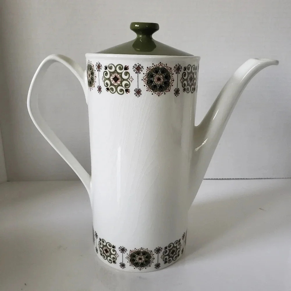 Vintage 1960s  Johnston Brothers Large Green/White Coffee/Tea Pot. - Picture 3 of 12